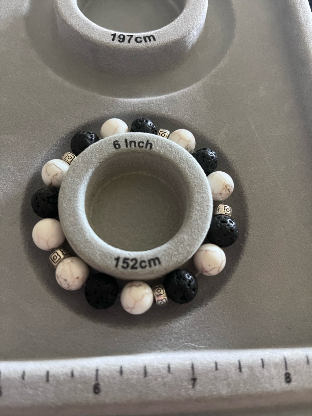 Women’s Beaded Stretch Bracelet in Black and White Handcrafted